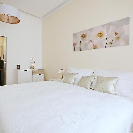 Luxury Center Apt. Charles Bridge Walking Distance Πράγα Εξωτερικό φωτογραφία