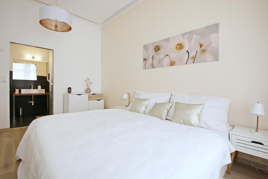 Luxury Center Apt. Charles Bridge Walking Distance Πράγα Εξωτερικό φωτογραφία